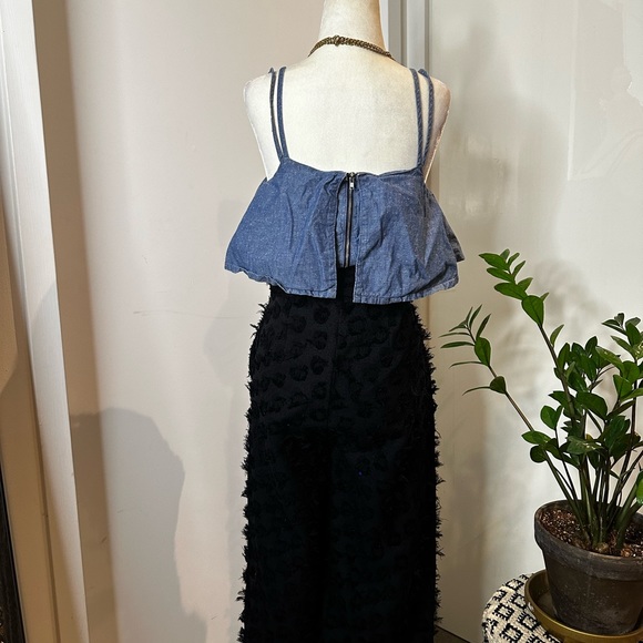 GUESS Crop Demi Cami - Chambray/Denim - Blue & Flowy - Picture 6 of 7